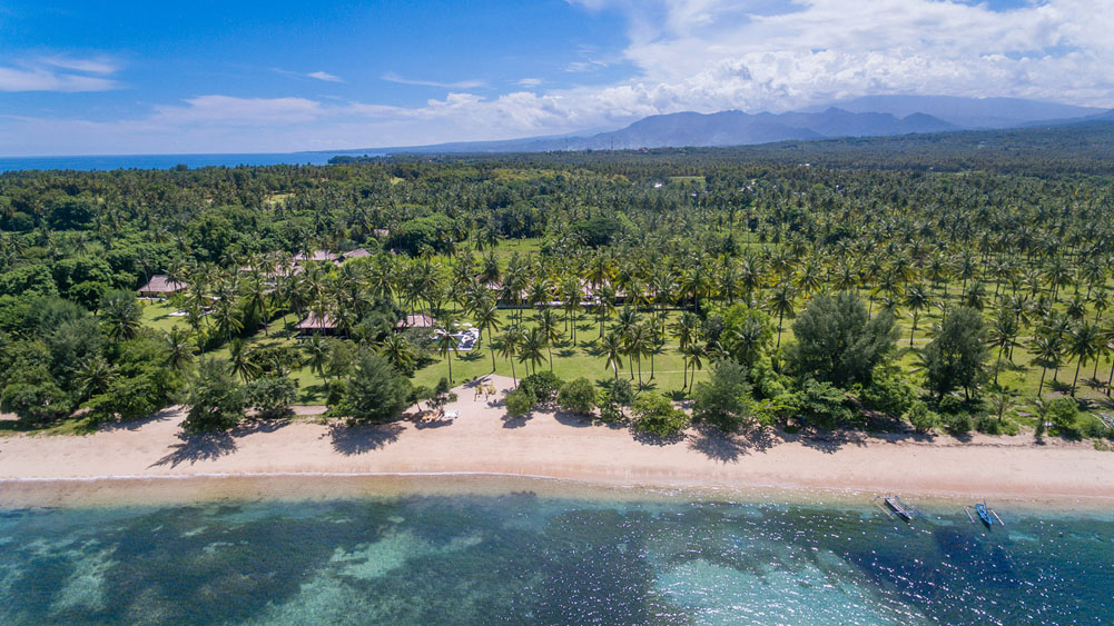 Sira Beach House - Beautiful setting